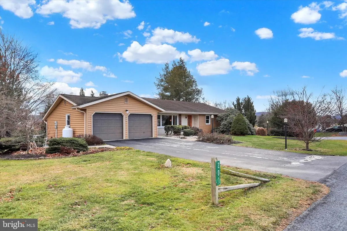 201 Westview Drive, Mechanicsburg, PA 17055 - Image #1