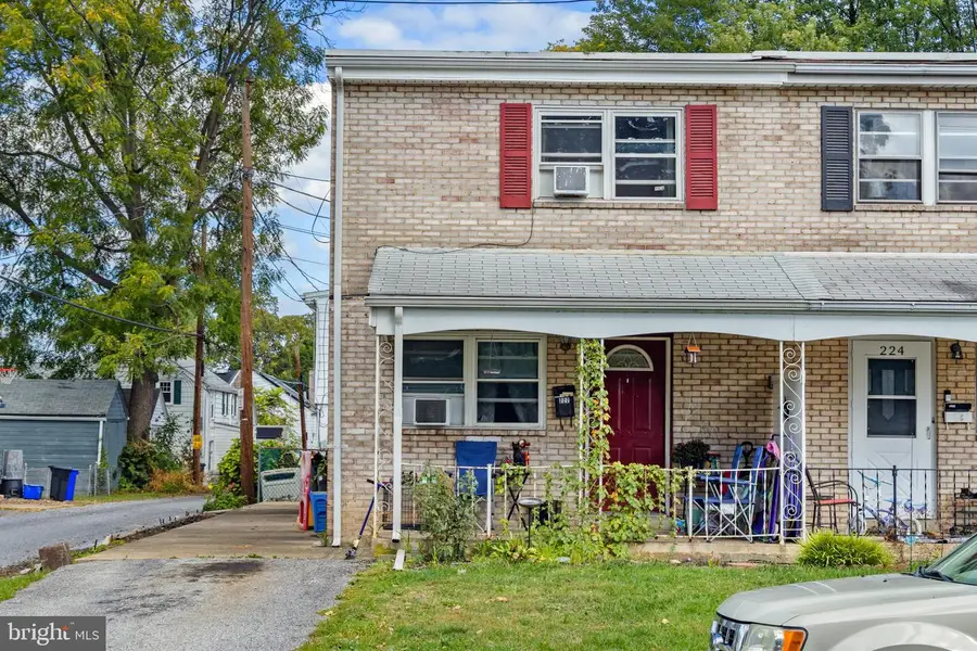 222 S 1st St, Lemoyne, PA 17043 - Image #2