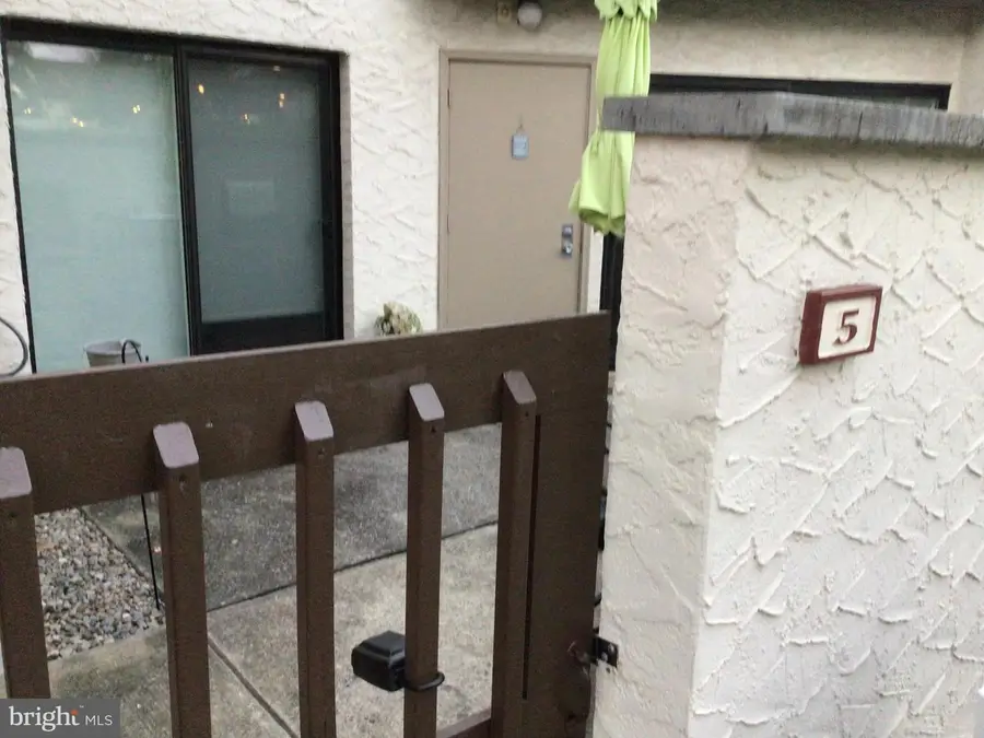 1075 Lancaster Boulevard #5, Mechanicsburg, PA 17055 - Image #3