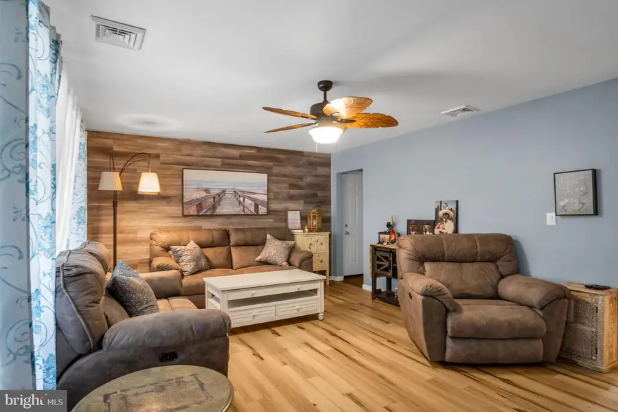 15 Hope Drive, Boiling Springs, PA 17007 - Image #2