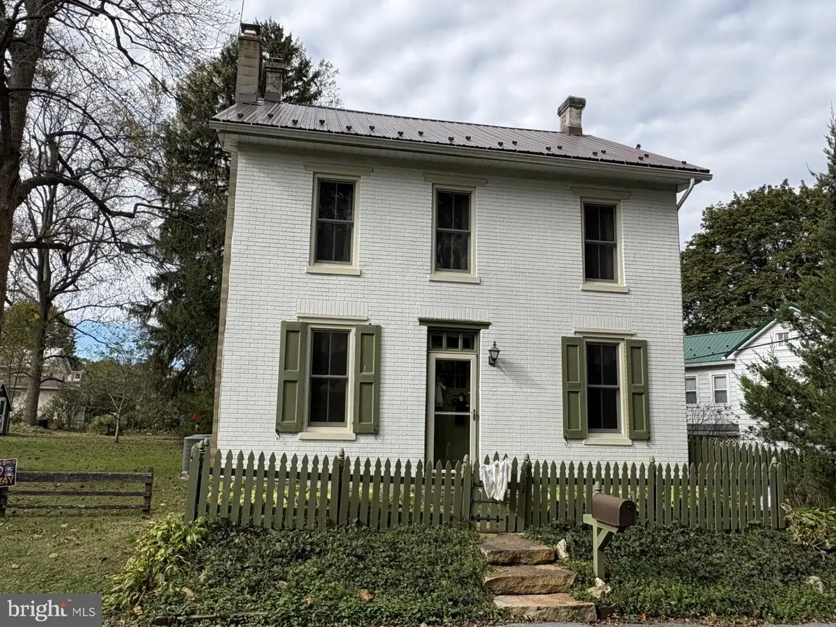 113 Race St, Boiling Springs, PA 17007 - Image #1