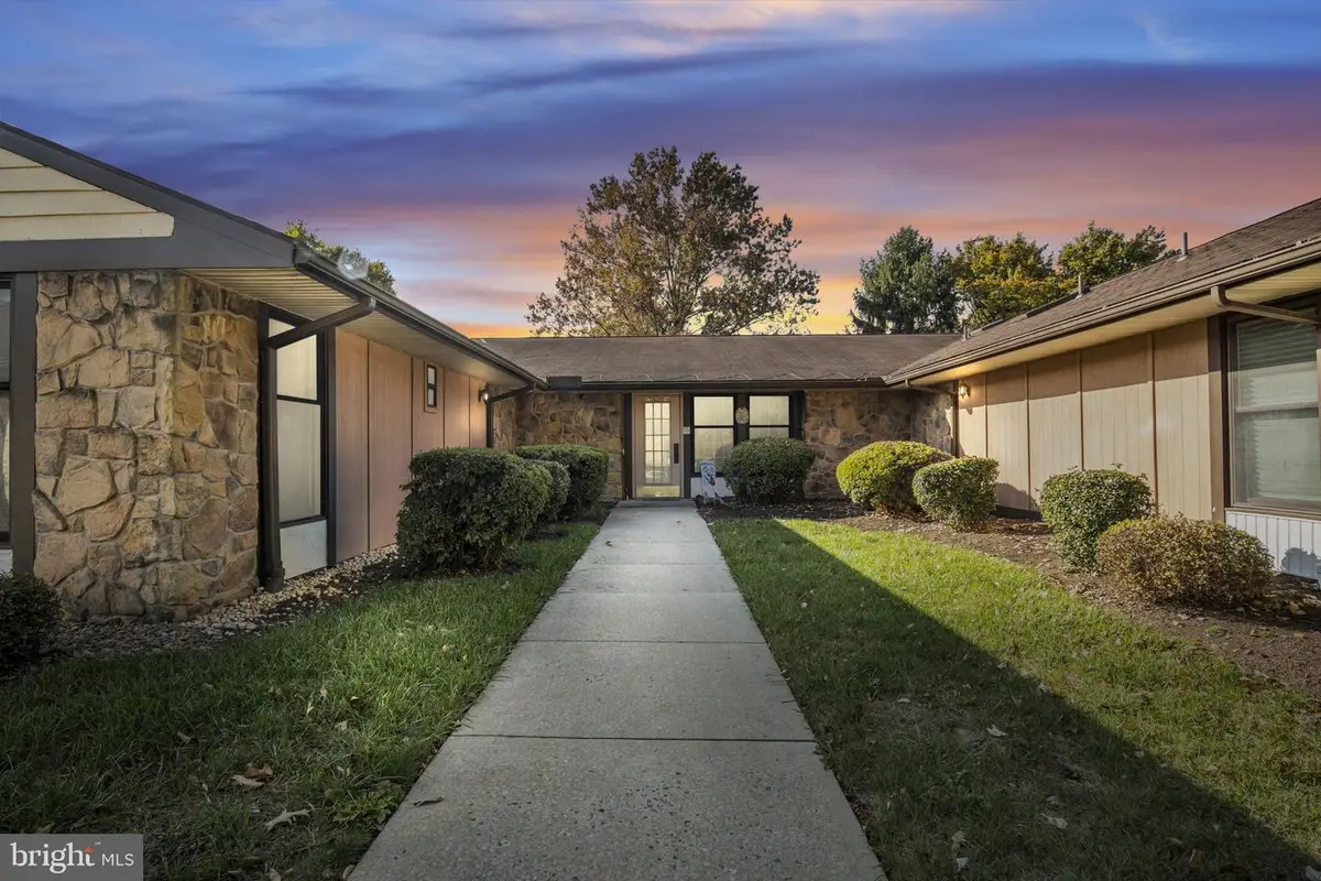 15 Abbey Court, Carlisle, PA 17015 - Image #1