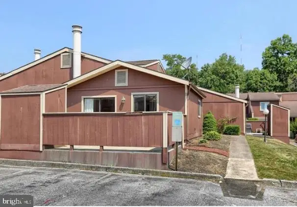 221 Lee Ct, Enola, PA 17025 - Image #1