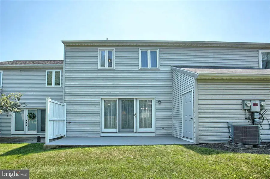 1810 Creek View Dr, New Cumberland, PA 17070 - Image #3