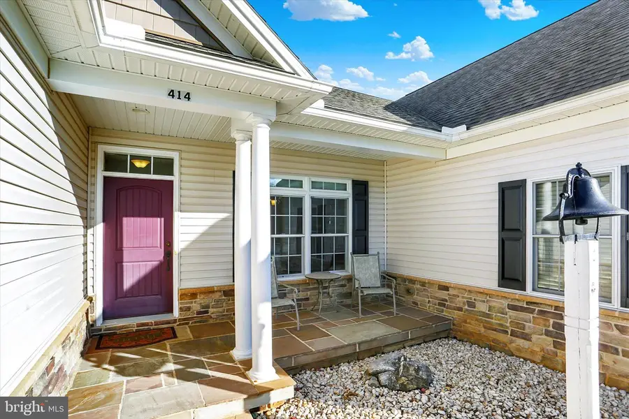 414 Chestnut Drive, Boiling Springs, PA 17007 - Image #2