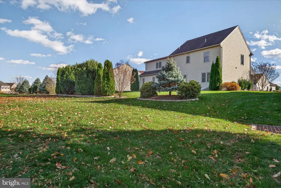 1902 Baldwin Ct, Mechanicsburg, PA 17055 - Image #3