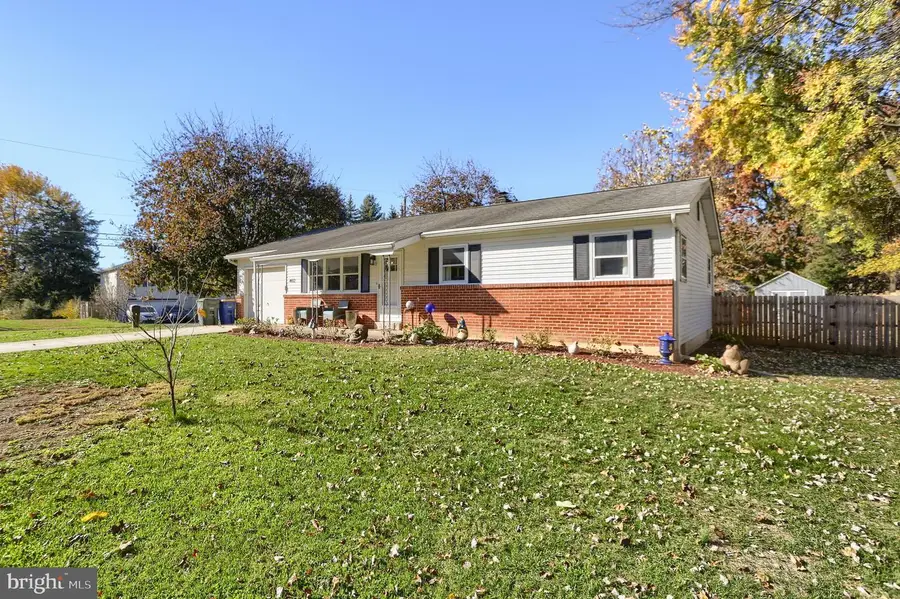 4612 Florence Ave, Mechanicsburg, PA 17055 - Image #3