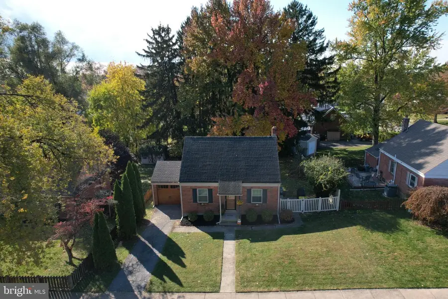 202 S 19th St, Camp Hill, PA 17011 - Image #2