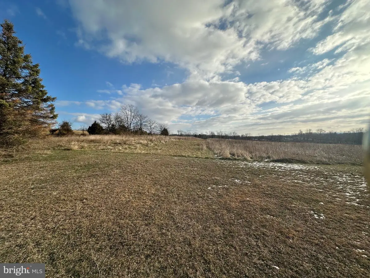 Hillview Dr, Carlisle, PA 17015 - Image #1
