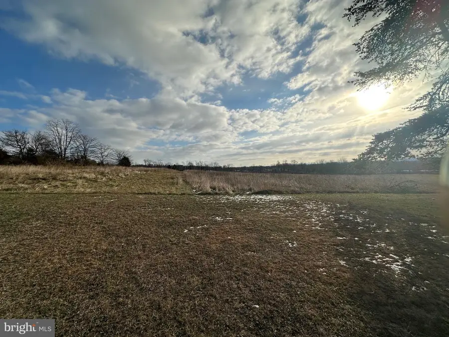 Hillview Dr, Carlisle, PA 17015 - Image #2