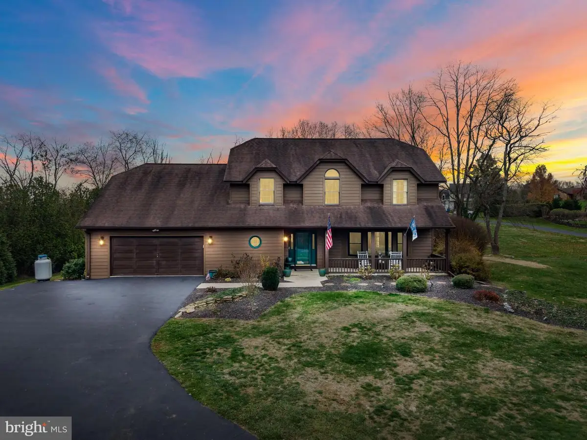 21 Skyline Dr, Mechanicsburg, PA 17050 - Image #1