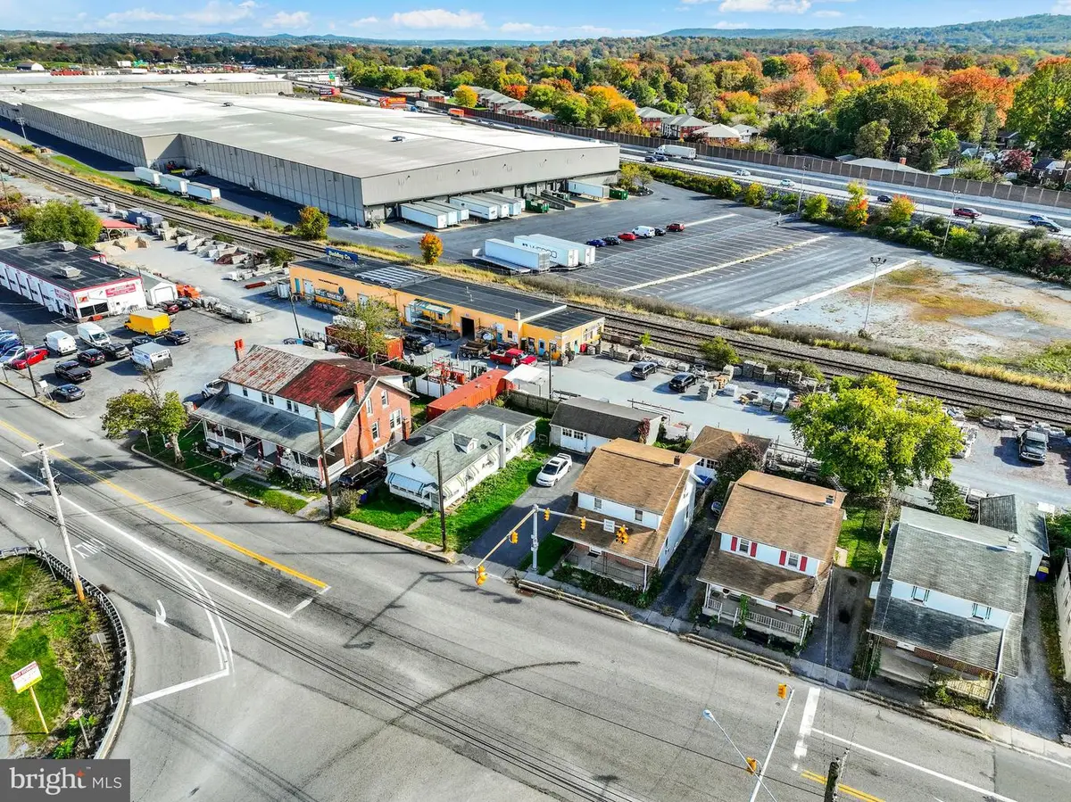 302 S 18th St, Camp Hill, PA 17011 - Image #1