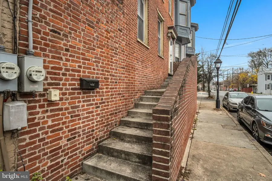 150 N Pitt St, Carlisle, PA 17013 - Image #2