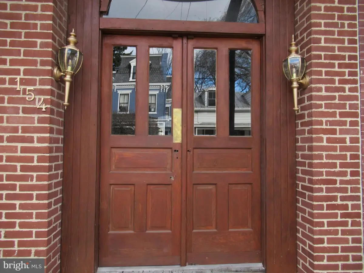 152 W South St, Carlisle, PA 17013 - Image #1