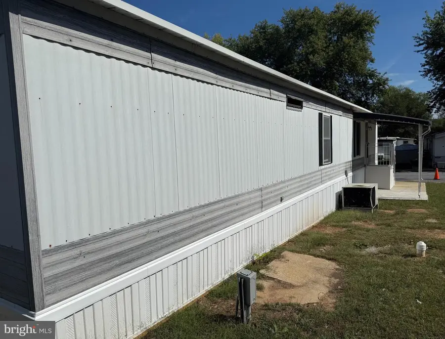 21 Sigmans Mhp, Carlisle, PA 17013 - Image #2