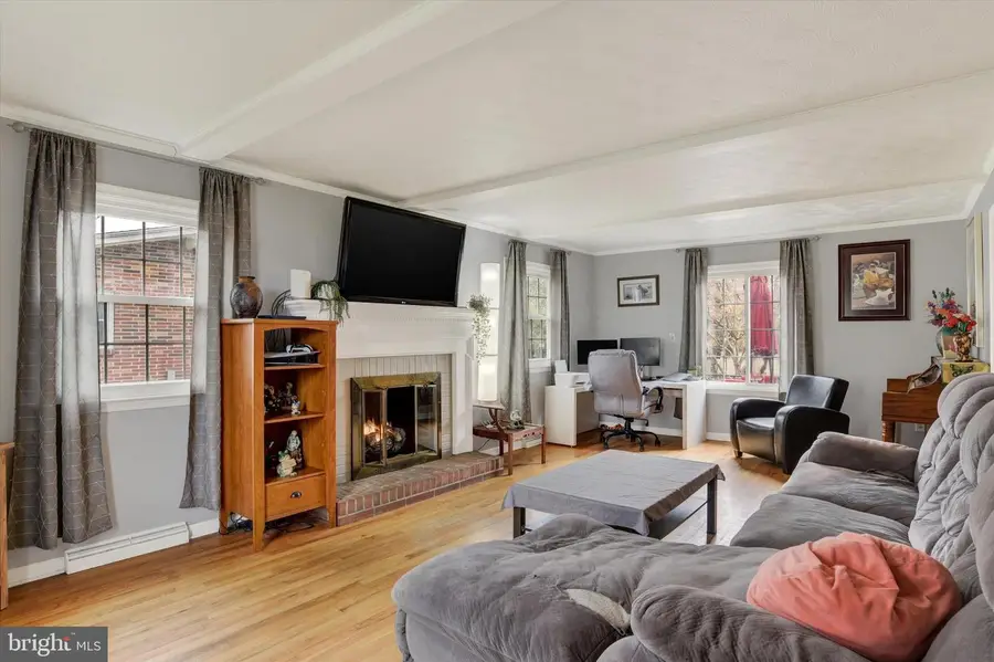 1400 Lowther Rd, Camp Hill, PA 17011 - Image #2