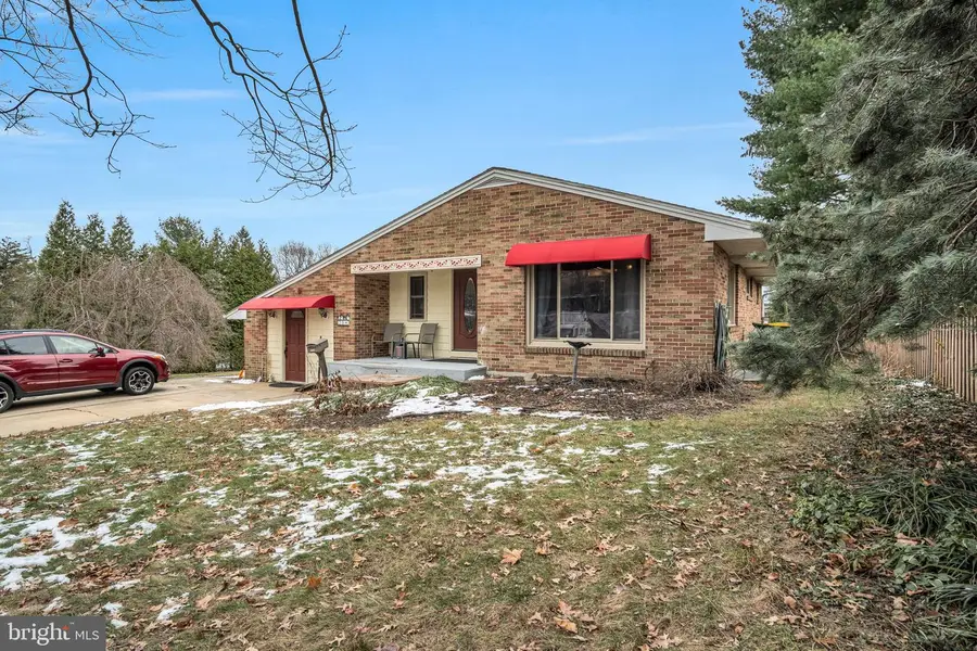 28 Brentwood Rd, Camp Hill, PA 17011 - Image #2