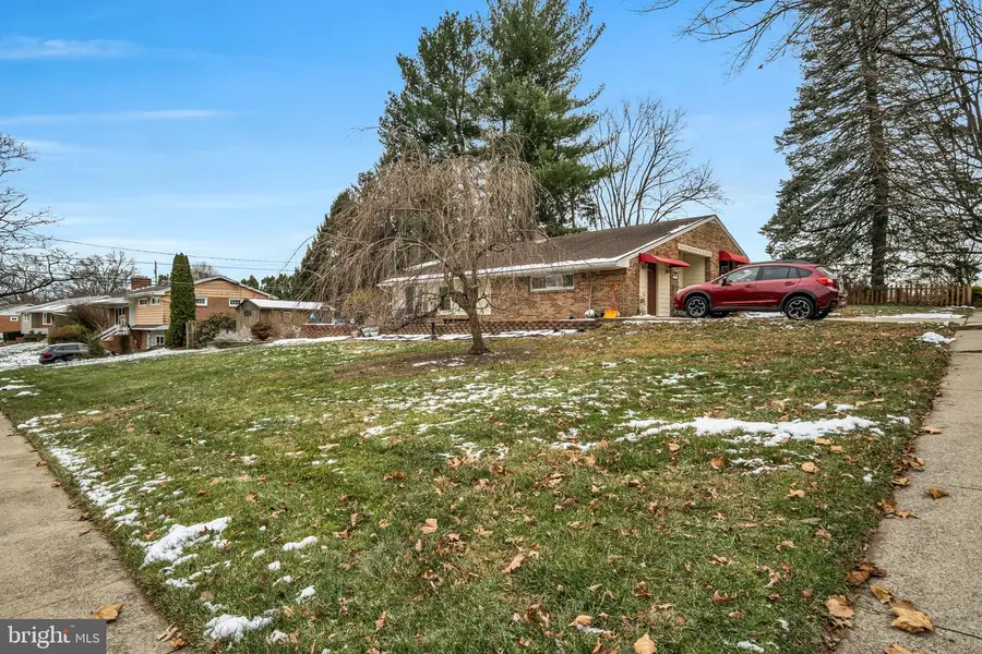 28 Brentwood Rd, Camp Hill, PA 17011 - Image #3