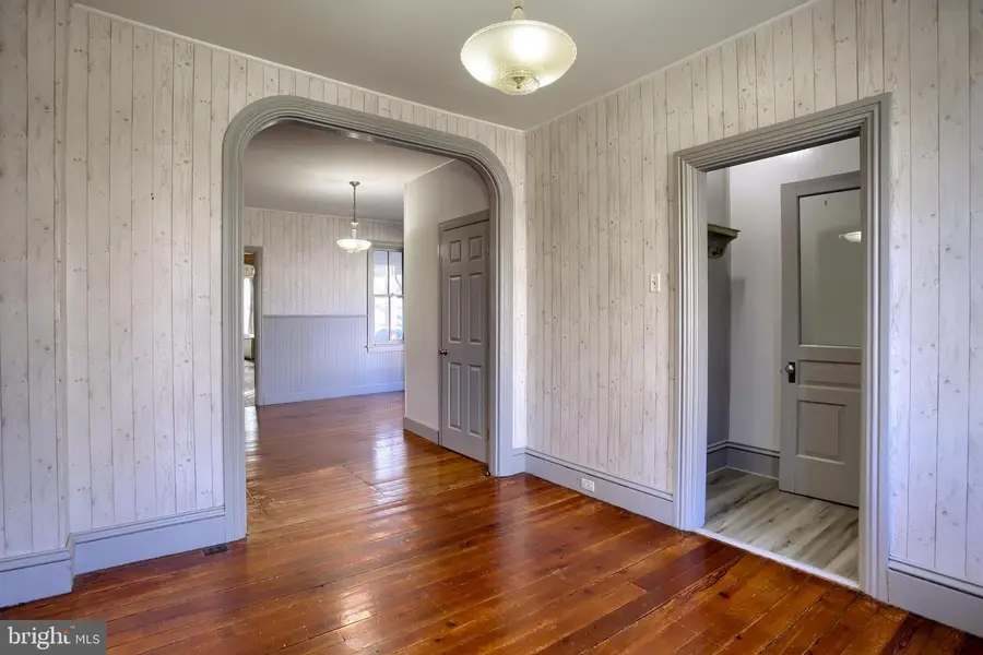 411 N Bedford St, Carlisle, PA 17013 - Image #3