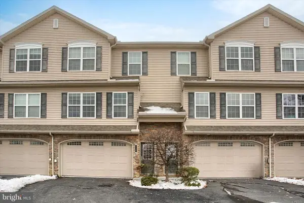 110 Old Schoolhouse Ln, MECHANICSBURG, PA 17055