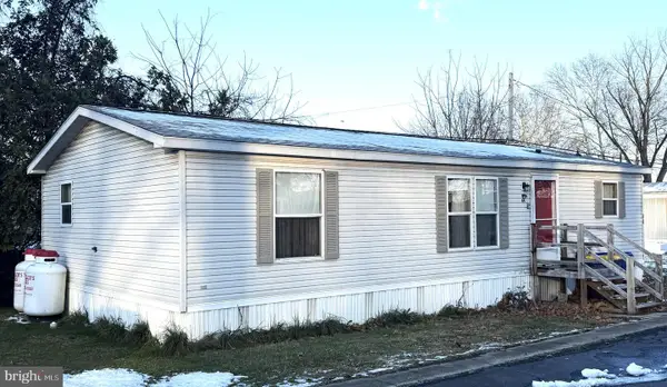 44 Sarasota Cir, CARLISLE, PA 17015