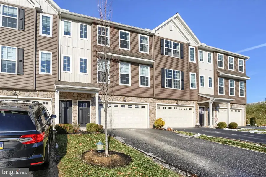523 Brook Shire Court, Mechanicsburg, PA 17055 - Image #3