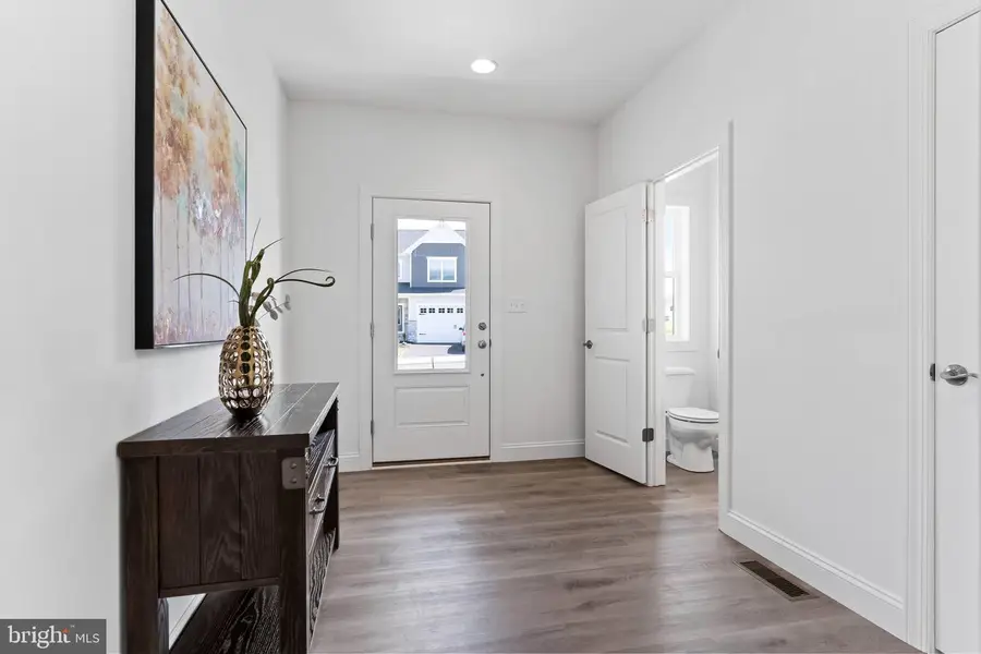 667 Brittany Drive, Mechanicsburg, PA 17055 - Image #2