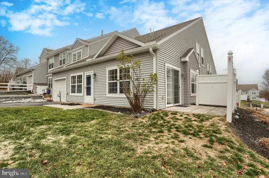 87 Courtyard Dr, Carlisle, PA 17013 - Image #3