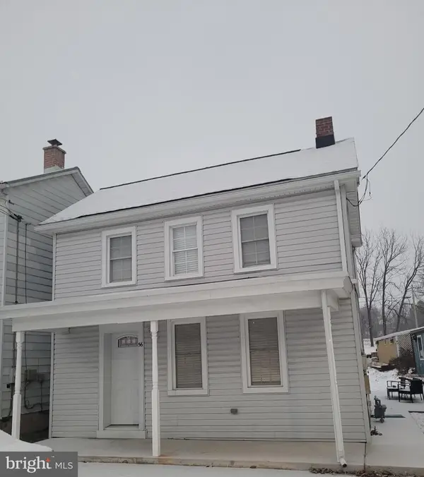 56 W Main Street, NEW KINGSTOWN, PA 17072