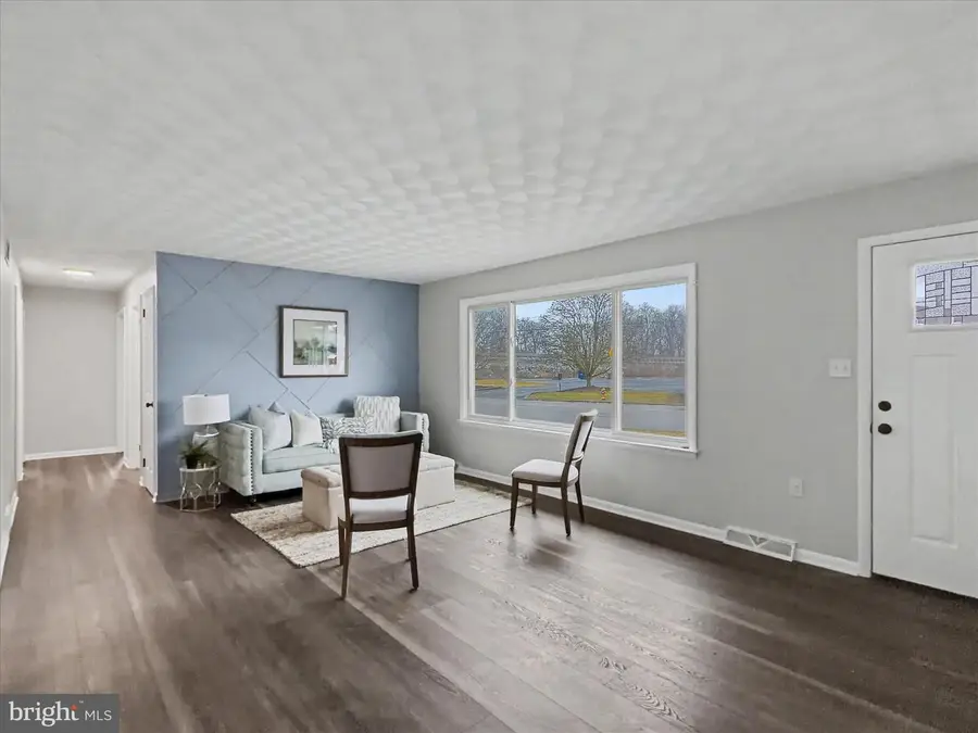 215 Saint Johns Church Rd, Camp Hill, PA 17011 - Image #3