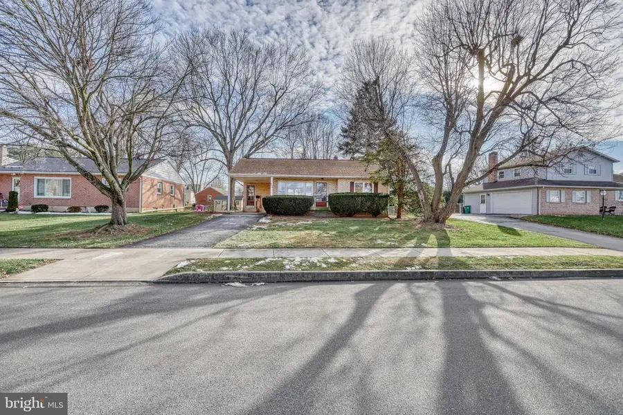 548 D St, Carlisle, PA 17013 - Image #3