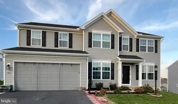 911 Ashfield Drive, CARLISLE, PA 17015