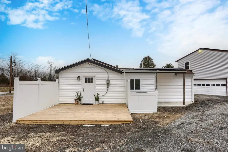 393 Sherwood Drive, Carlisle, PA 17015 - Image #2