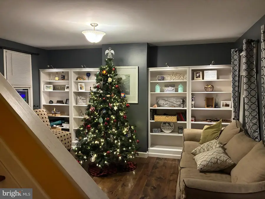 55 W Big Spring Avenue, Newville, PA 17241 - Image #2