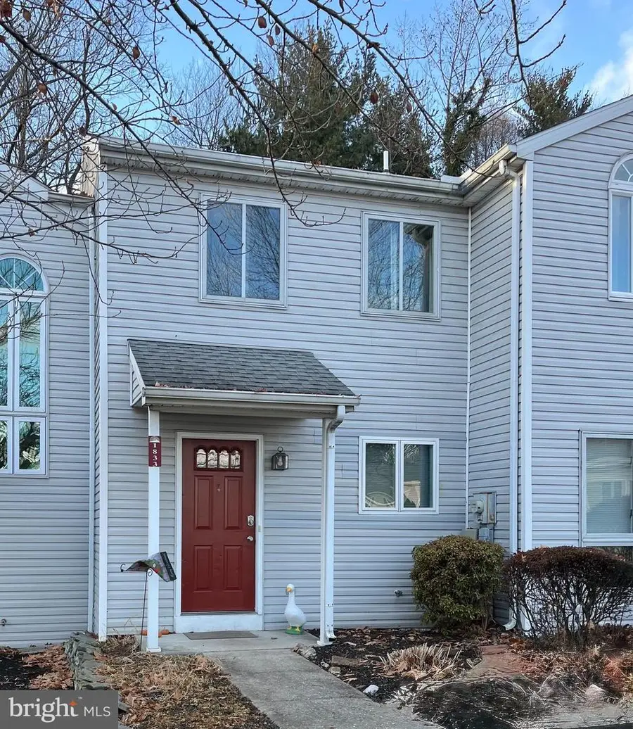 1833 Creek View Dr, New Cumberland, PA 17070 - Image #2