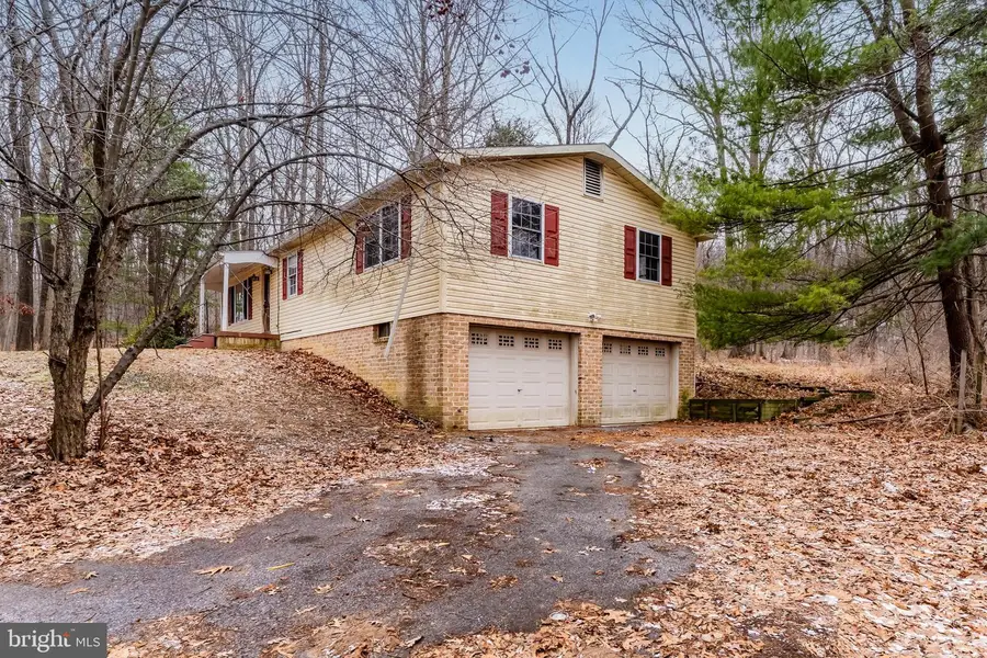 36 White Oak Dr, Carlisle, PA 17015 - Image #2