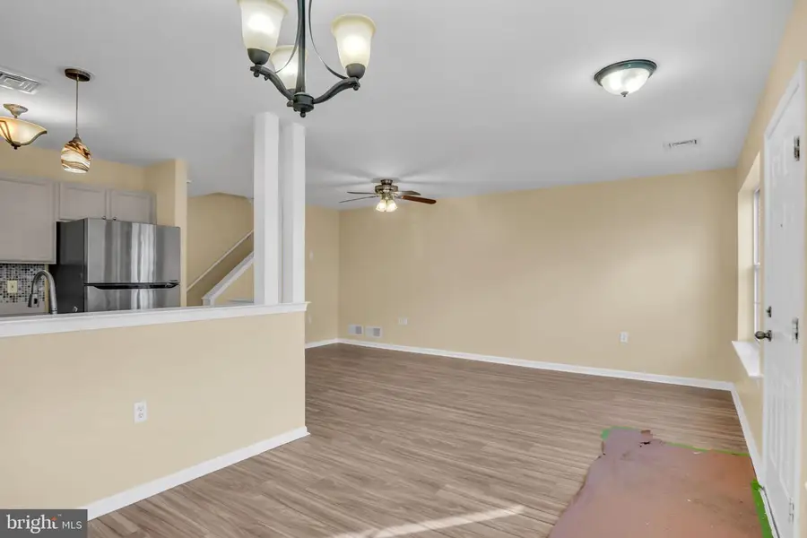 16 Courtyard Dr, Carlisle, PA 17013 - Image #3