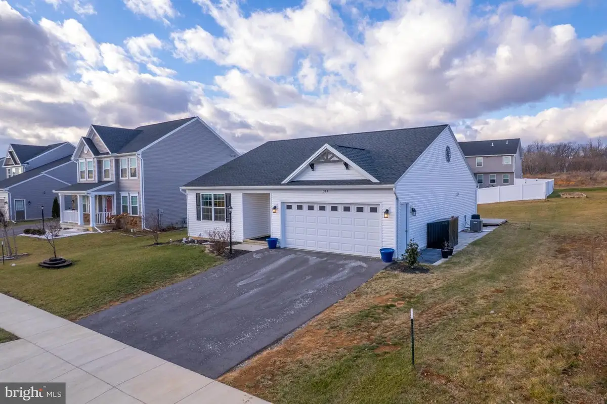 314 Amberleigh Ln, Shippensburg, PA 17257 - Image #1