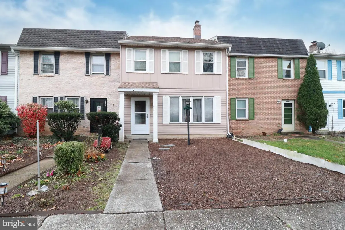 7123 Salem Park Cir, Mechanicsburg, PA 17050 - Image #1