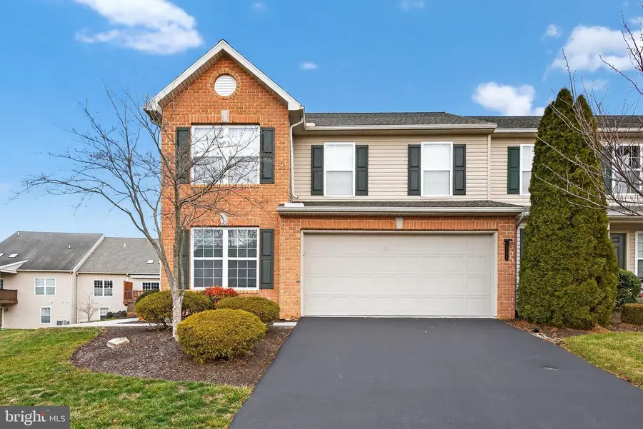 4375 Roth Farm Village Cir, Mechanicsburg, PA 17050 - Image #3
