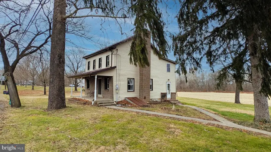 1207 Pine Rd, Carlisle, PA 17015 - Image #2