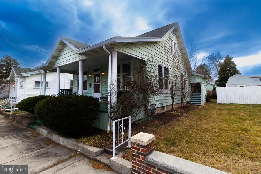 232 Henderson St, Carlisle, PA 17013 - Image #2