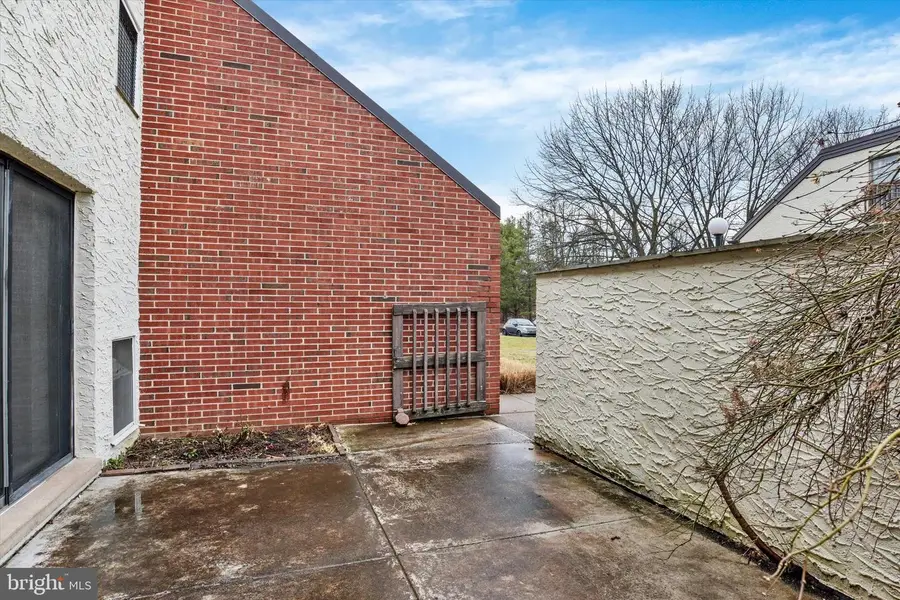 1071 Lancaster Boulevard Un, Mechanicsburg, PA 17055 - Image #2