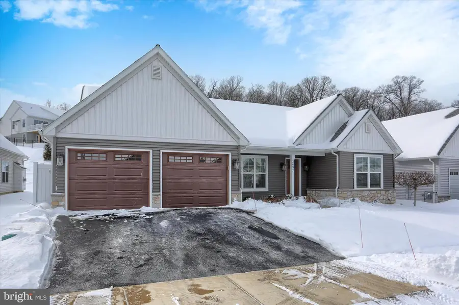 2097 Hill Side Drive, Mechanicsburg, PA 17055 - Image #3