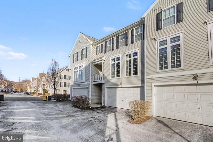 3009 E Meridian Cmns, Mechanicsburg, PA 17055 - Image #2