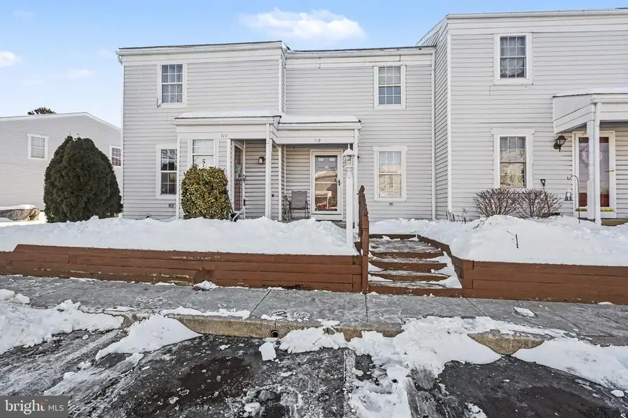 719 Old Silver Spring Rd, Mechanicsburg, PA 17055 - Image #3