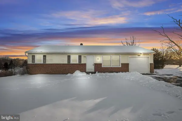 36 Clay Road, CARLISLE, PA 17015