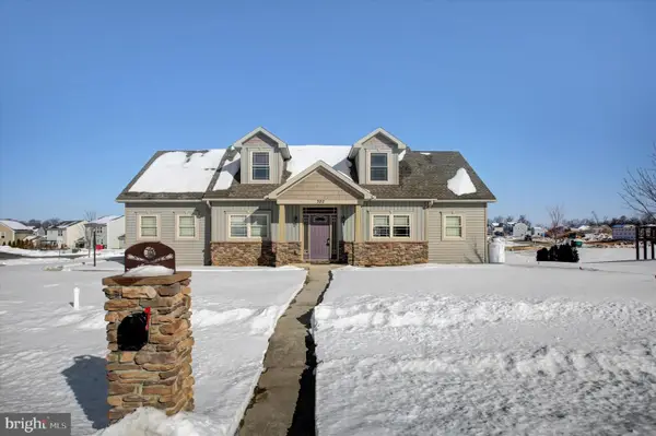 702 Southwood Drive, SHIPPENSBURG, PA 17257