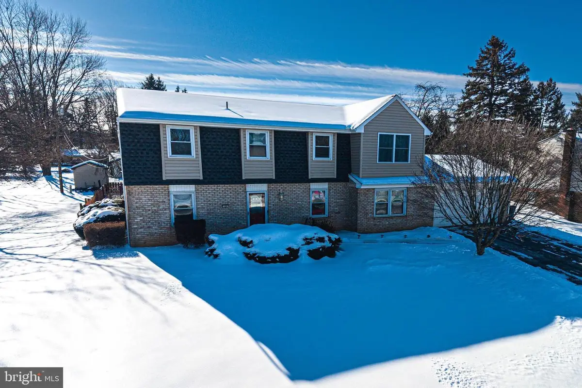 104 Juniper Dr, Mechanicsburg, PA 17055 - #1