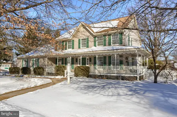 12 Southern Cross Drive, BOILING SPRINGS, PA 17007